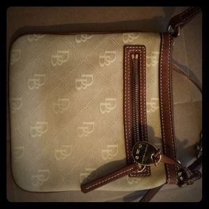 Dooney & Bourke purse